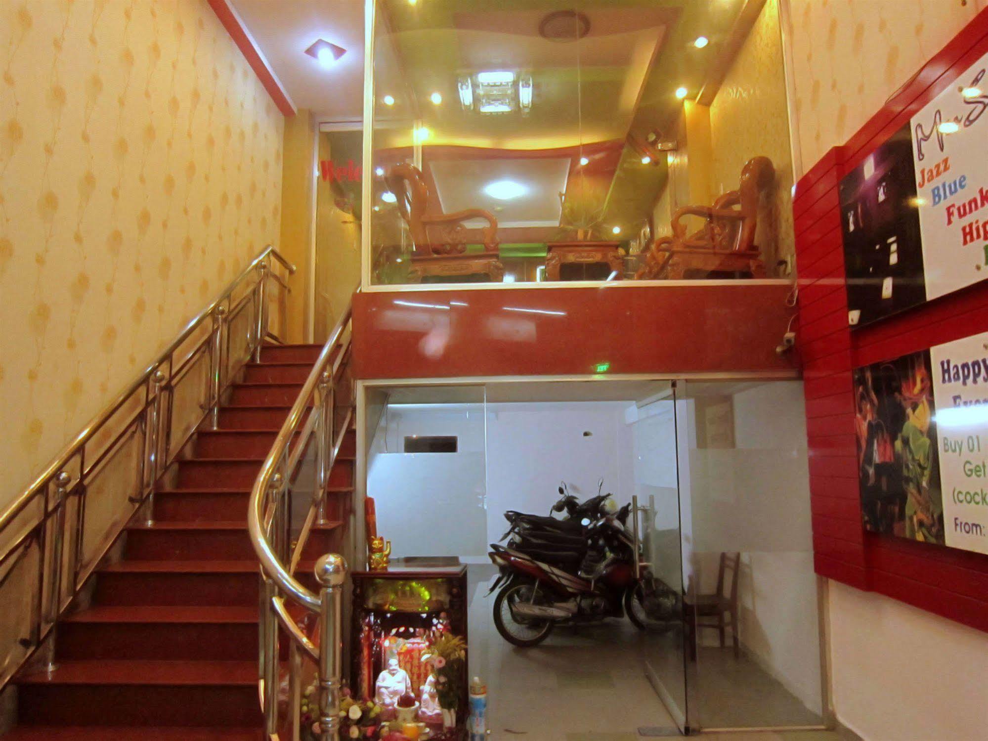 Thuy Tien Hotel ホーチミン市 エクステリア 写真