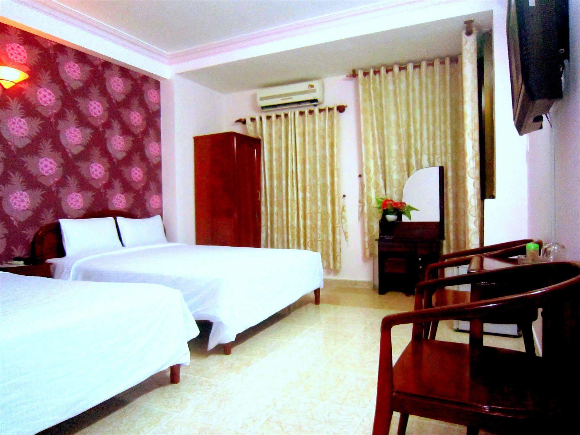 Thuy Tien Hotel ホーチミン市 エクステリア 写真