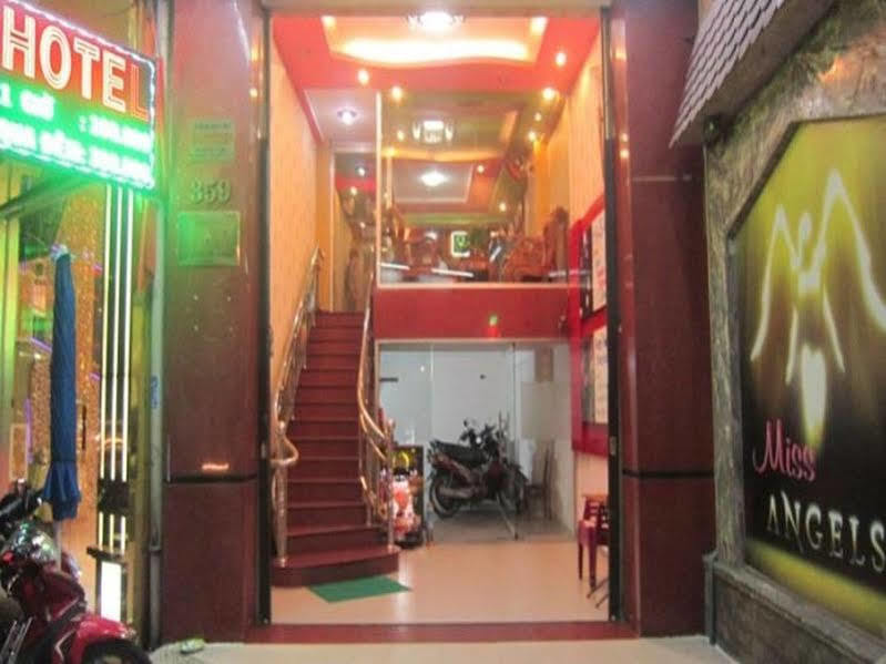 Thuy Tien Hotel ホーチミン市 エクステリア 写真